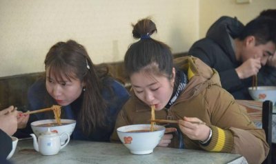 ​陕西10道超有名面食，把面作为主食，不愧是大名鼎鼎的碳水大国